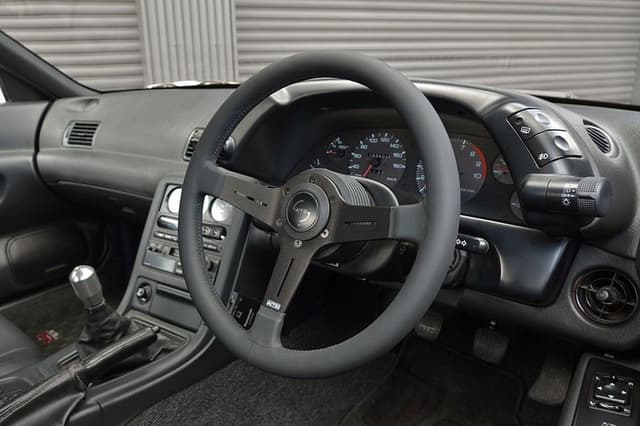1994 Nissan Skyline JDM car for sale — photo 5 of 25