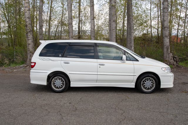 2001 Nissan Presage JDM car for sale — photo 7 of 15