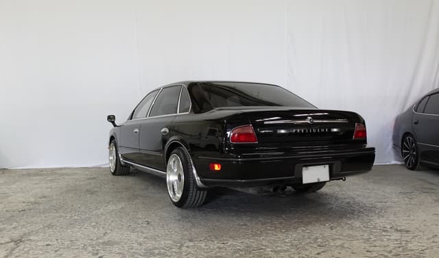 1993 Nissan President JDM car for sale — photo 8 of 23