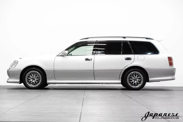 2000 Toyota Crown JDM car for sale — photo 4 of 25