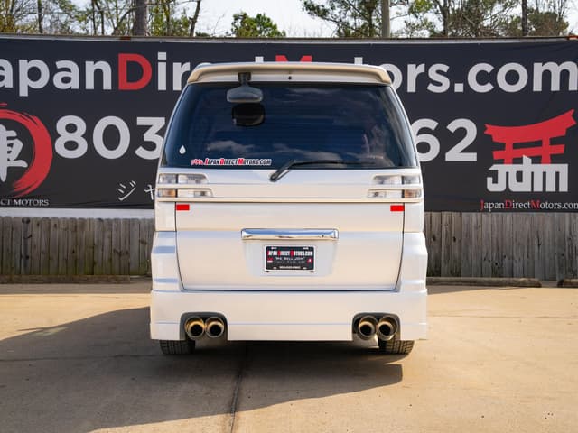 1998 Nissan Elgrand JDM car for sale — photo 8 of 10