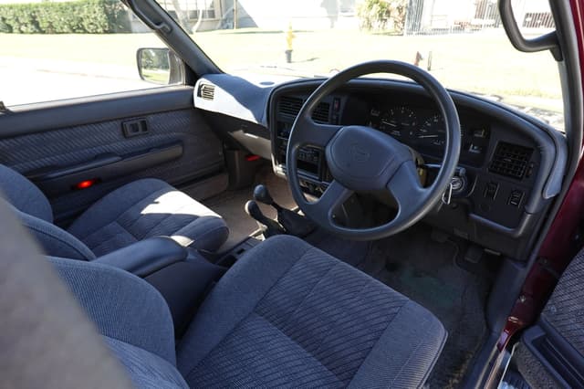 1993 Toyota Hilux Surf JDM car for sale — photo 11 of 17