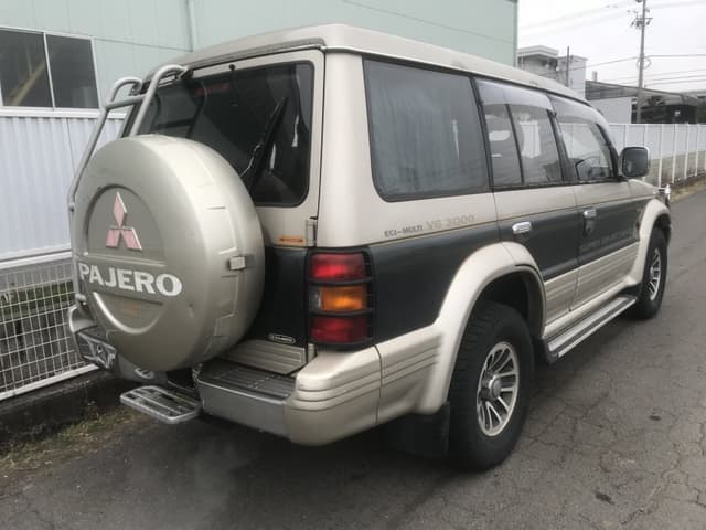 1992 Mitsubishi Pajero JDM car for sale — photo 5 of 5