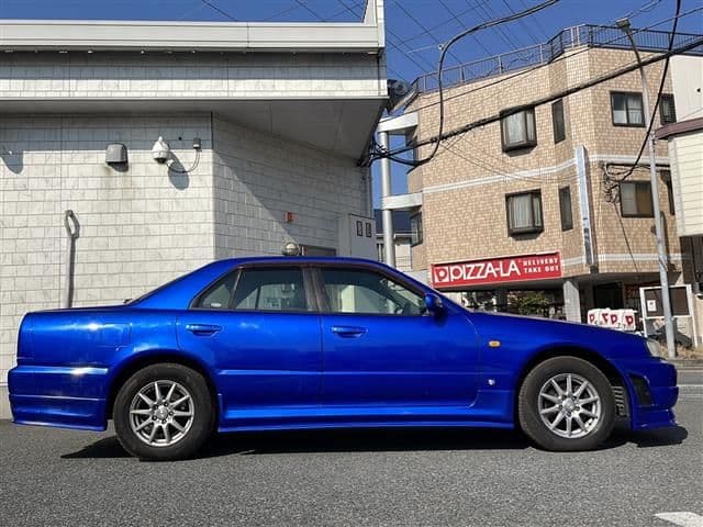 1998 Nissan Skyline JDM car for sale — photo 5 of 19
