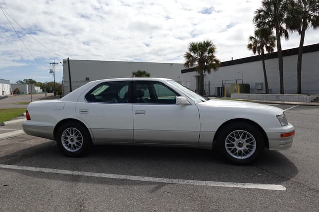 1997 Toyota Celsior JDM car for sale — photo 6 of 21