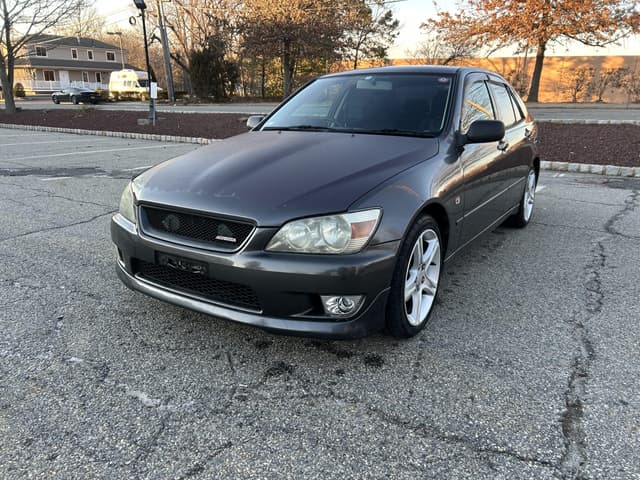 1998 Toyota Altezza JDM car for sale — photo 11 of 25