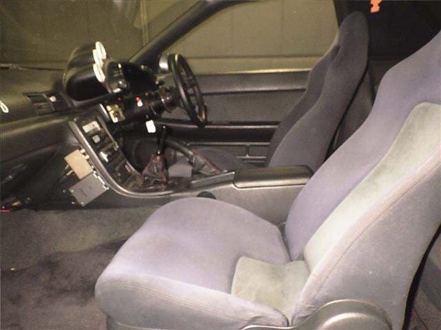 1993 Nissan Skyline JDM car for sale — photo 4 of 7