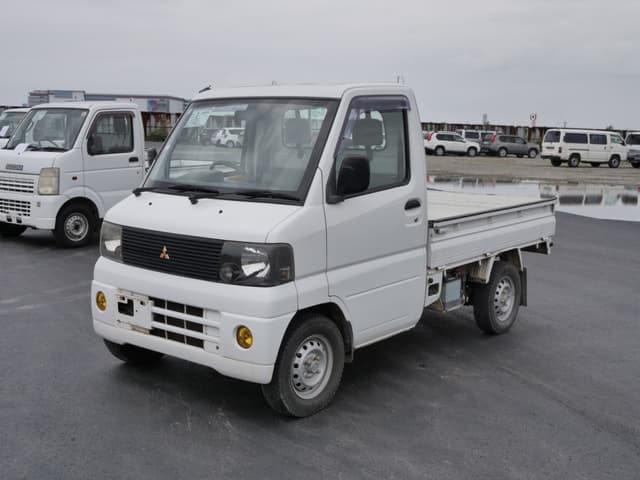 2002 Mitsubishi Minicab JDM car for sale — photo 2 of 25