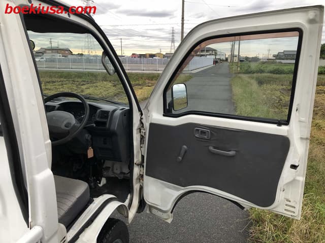 1999 Daihatsu Hijet JDM car for sale — photo 12 of 21