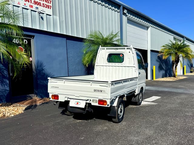1997 Mitsubishi Minicab JDM car for sale — photo 8 of 17