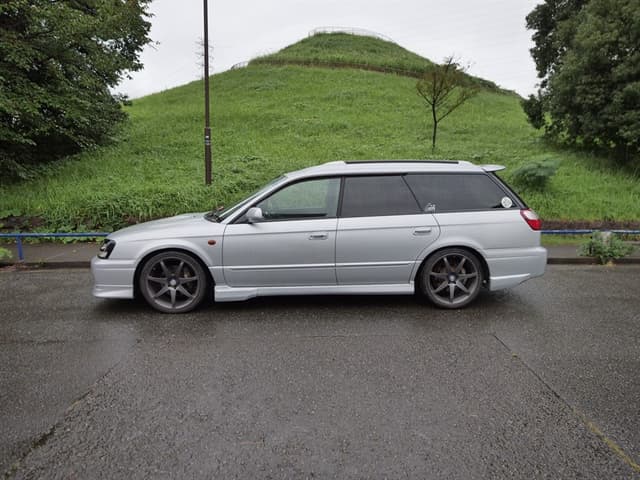 2001 Subaru Legacy JDM car for sale — photo 8 of 25