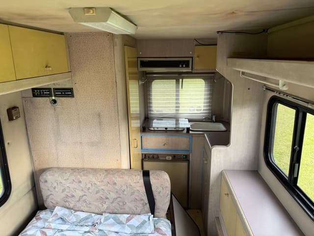 1994 Toyota Townace JDM car for sale — photo 14 of 25