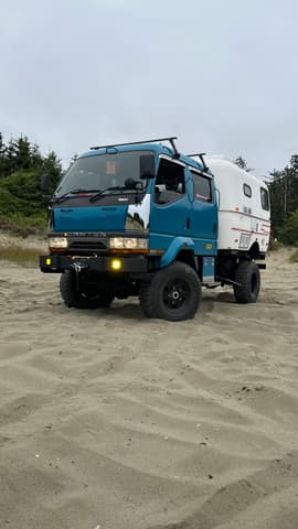 1995 Mitsubishi Canter JDM car for sale — photo 2 of 26