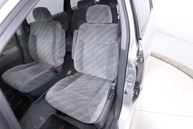 1998 Honda Odyssey JDM car for sale — photo 17 of 25