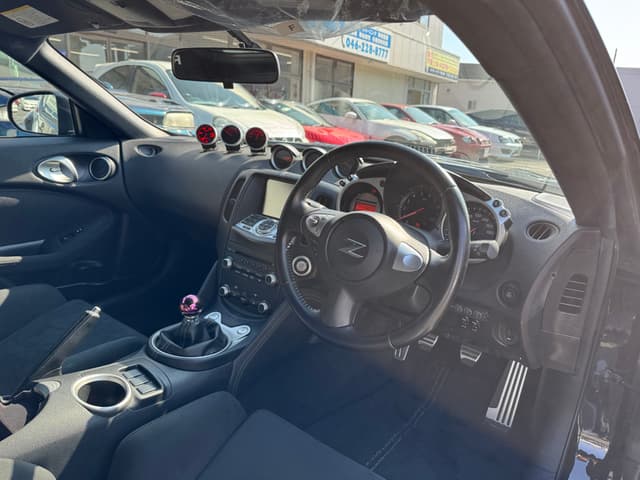 2010 Nissan Fairlady Z JDM car for sale — photo 15 of 25