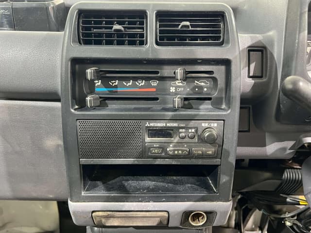 1996 Mitsubishi Minicab JDM car for sale — photo 11 of 23