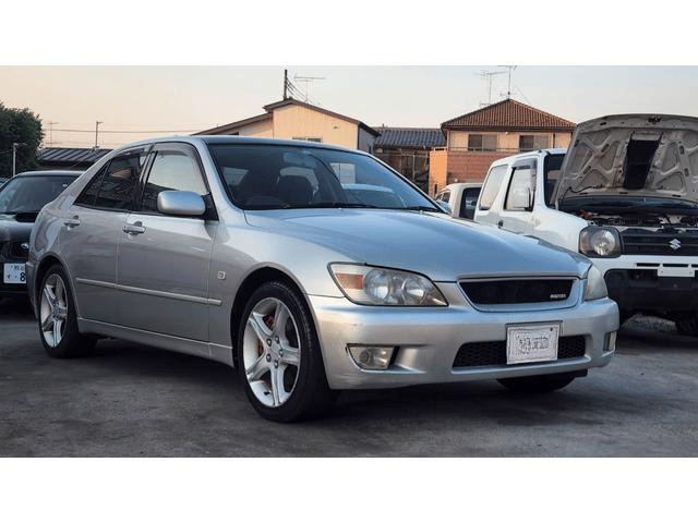 1999 Toyota Altezza JDM car for sale — photo 2 of 24
