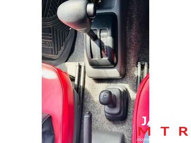 1999 Suzuki Jimny JDM car for sale — photo 14 of 14