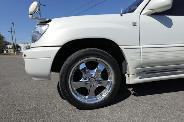 2000 Toyota Land Cruiser JDM car for sale — photo 13 of 21