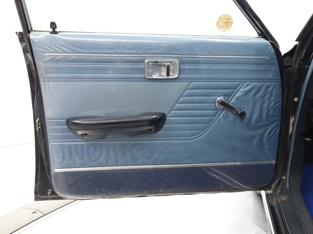 1974 Nissan Cedric JDM car for sale — photo 20 of 25