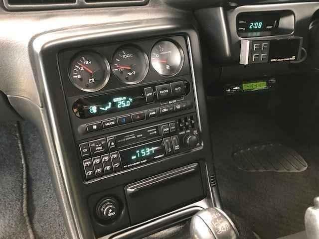 1990 Nissan Skyline JDM car for sale — photo 6 of 11