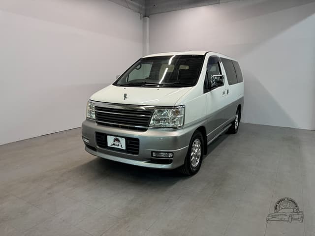 2001 Nissan Elgrand JDM car for sale — photo 4 of 25