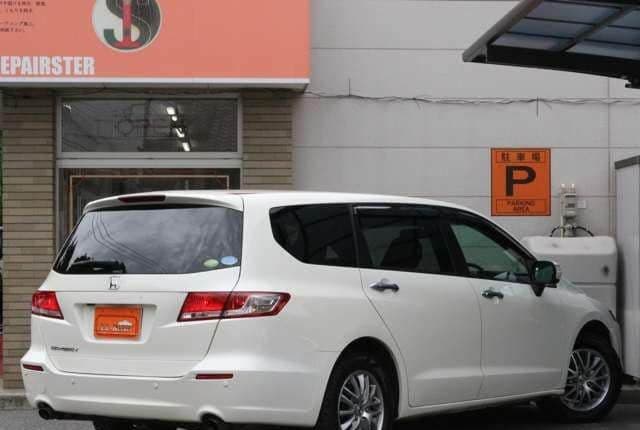 2009 Honda Odyssey JDM car for sale — photo 18 of 25