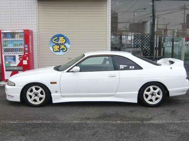 1997 Nissan Skyline JDM car for sale — photo 20 of 25