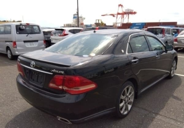 2008 Toyota Crown JDM car for sale — photo 2 of 6
