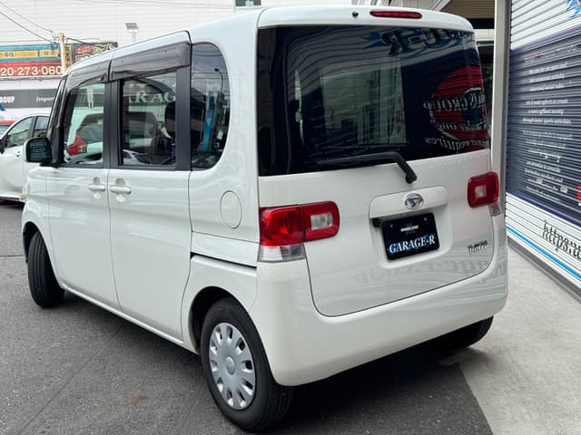2008 Daihatsu JDM car for sale — photo 2 of 25