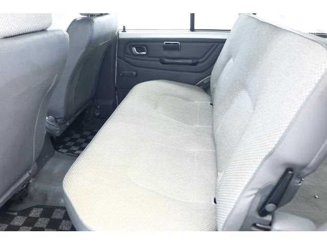 1992 Mitsubishi Pajero JDM car for sale — photo 7 of 17