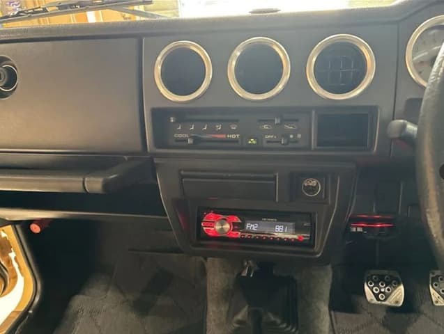 1996 Suzuki Jimny JDM car for sale — photo 7 of 11