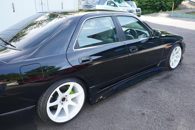 1996 Nissan Skyline JDM car for sale — photo 4 of 25