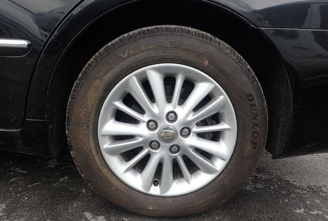 2006 Toyota Crown JDM car for sale — photo 10 of 25