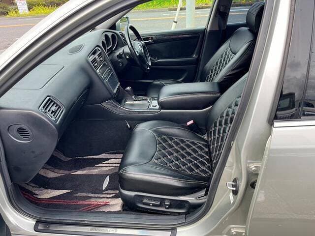 2001 Toyota Aristo JDM car for sale — photo 4 of 12