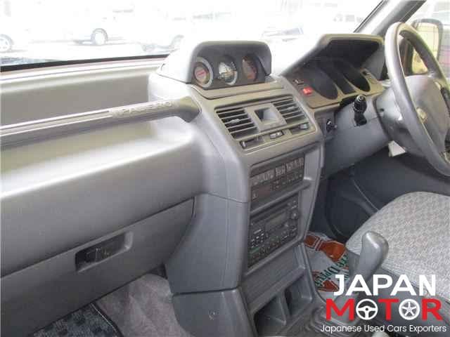 1994 Mitsubishi Pajero JDM car for sale — photo 8 of 13
