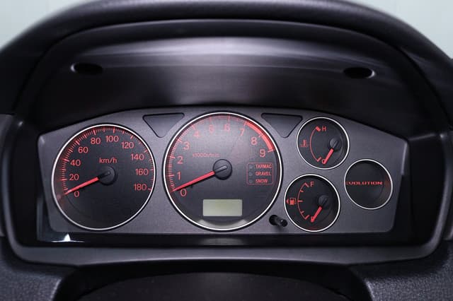 2001 Mitsubishi Lancer Evolution JDM car for sale — photo 11 of 25