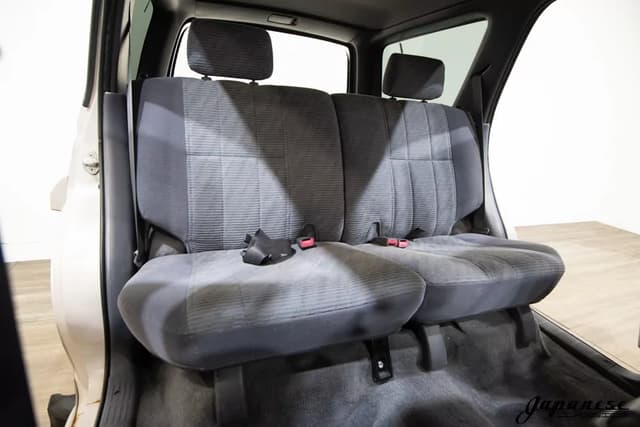 1996 Toyota Hilux Surf JDM car for sale — photo 16 of 25