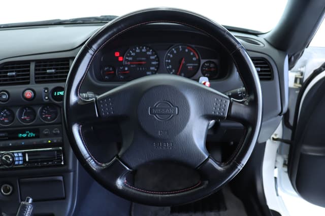 1996 Nissan Skyline JDM car for sale — photo 20 of 25