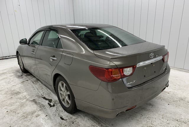 2011 Toyota Mark X JDM car for sale — photo 2 of 25
