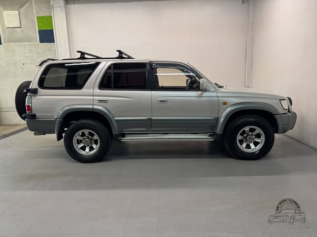 1995 Toyota Hilux Surf JDM car for sale — photo 21 of 25