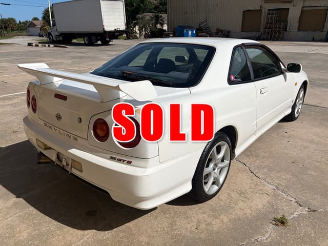 1998 Nissan Skyline JDM car for sale — photo 8 of 18