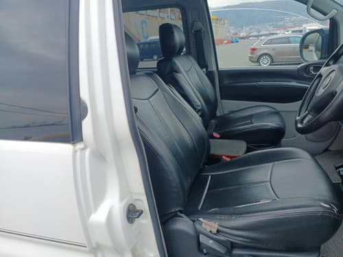 1998 Mitsubishi Delica JDM car for sale — photo 7 of 15