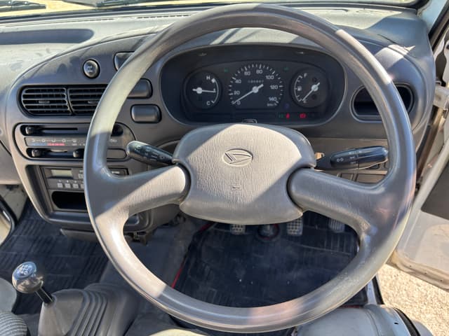 1998 Daihatsu Hijet JDM car for sale — photo 23 of 25