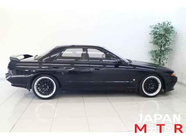 1990 Nissan Skyline JDM car for sale — photo 6 of 10