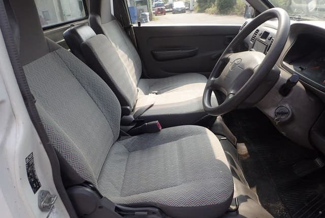 2005 Toyota Townace JDM car for sale — photo 17 of 25