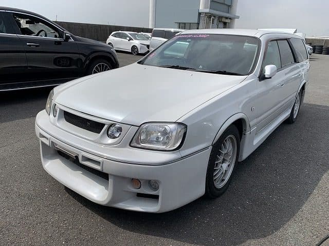 1997 Nissan Stagea JDM car for sale — photo 2 of 10