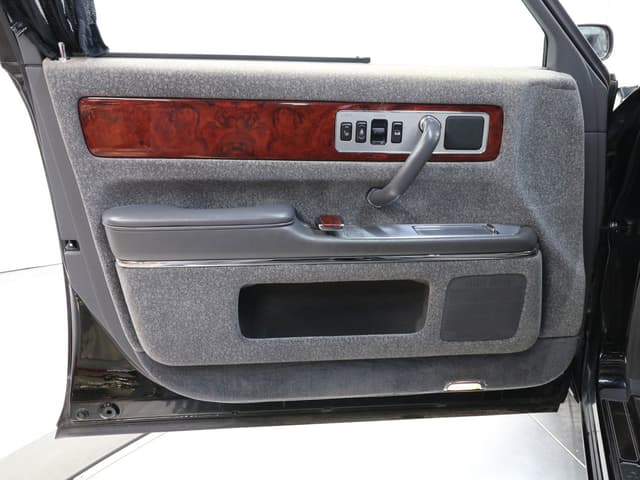 1997 Toyota Century JDM car for sale — photo 21 of 25