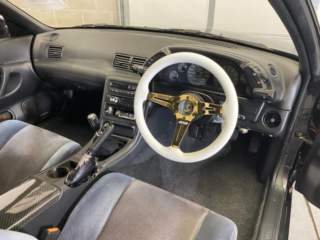 1993 Nissan Skyline JDM car for sale — photo 12 of 21