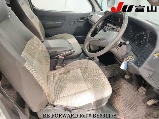 1998 Toyota HiAce JDM car for sale — photo 4 of 6